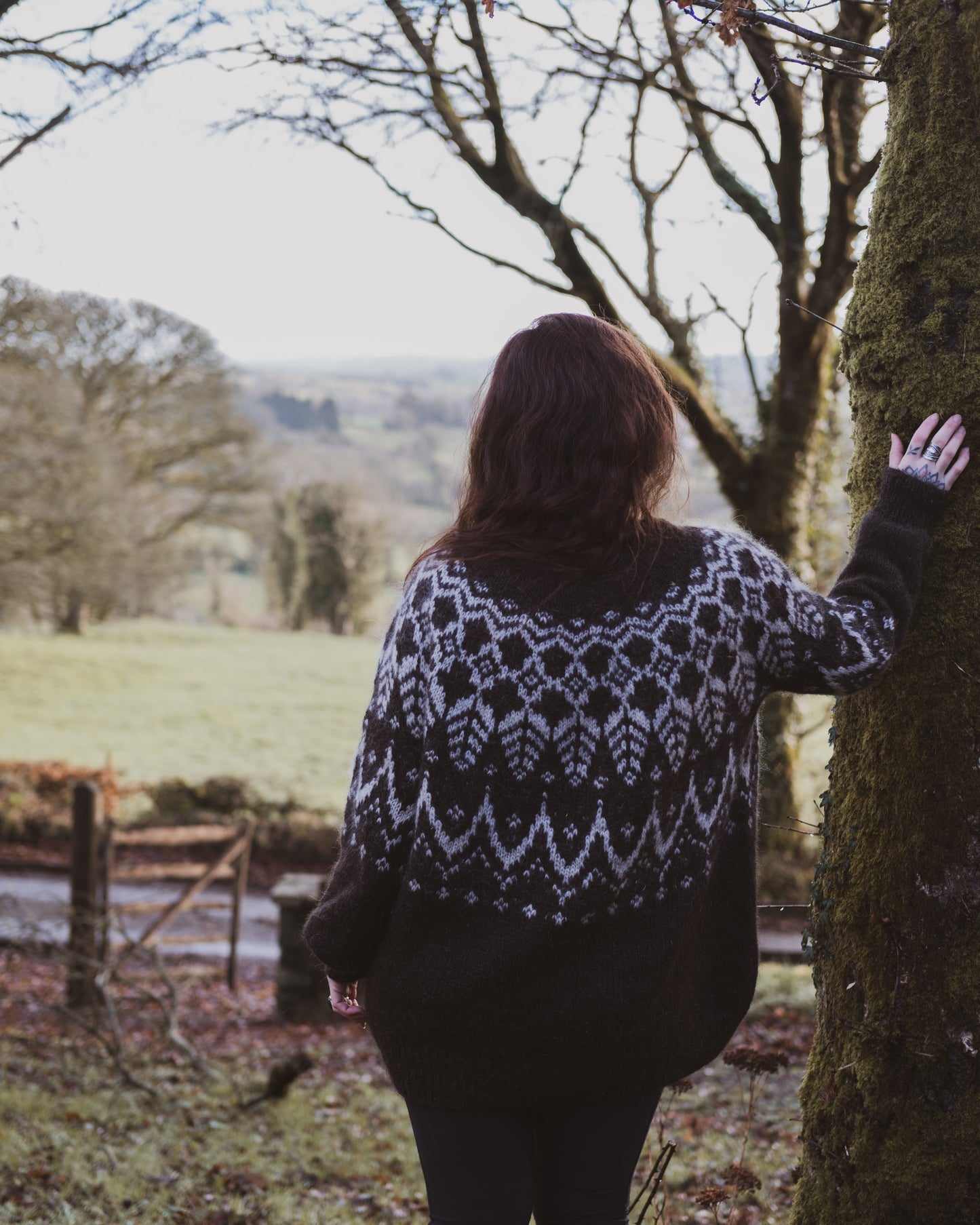 ARCTIUM SWEATER