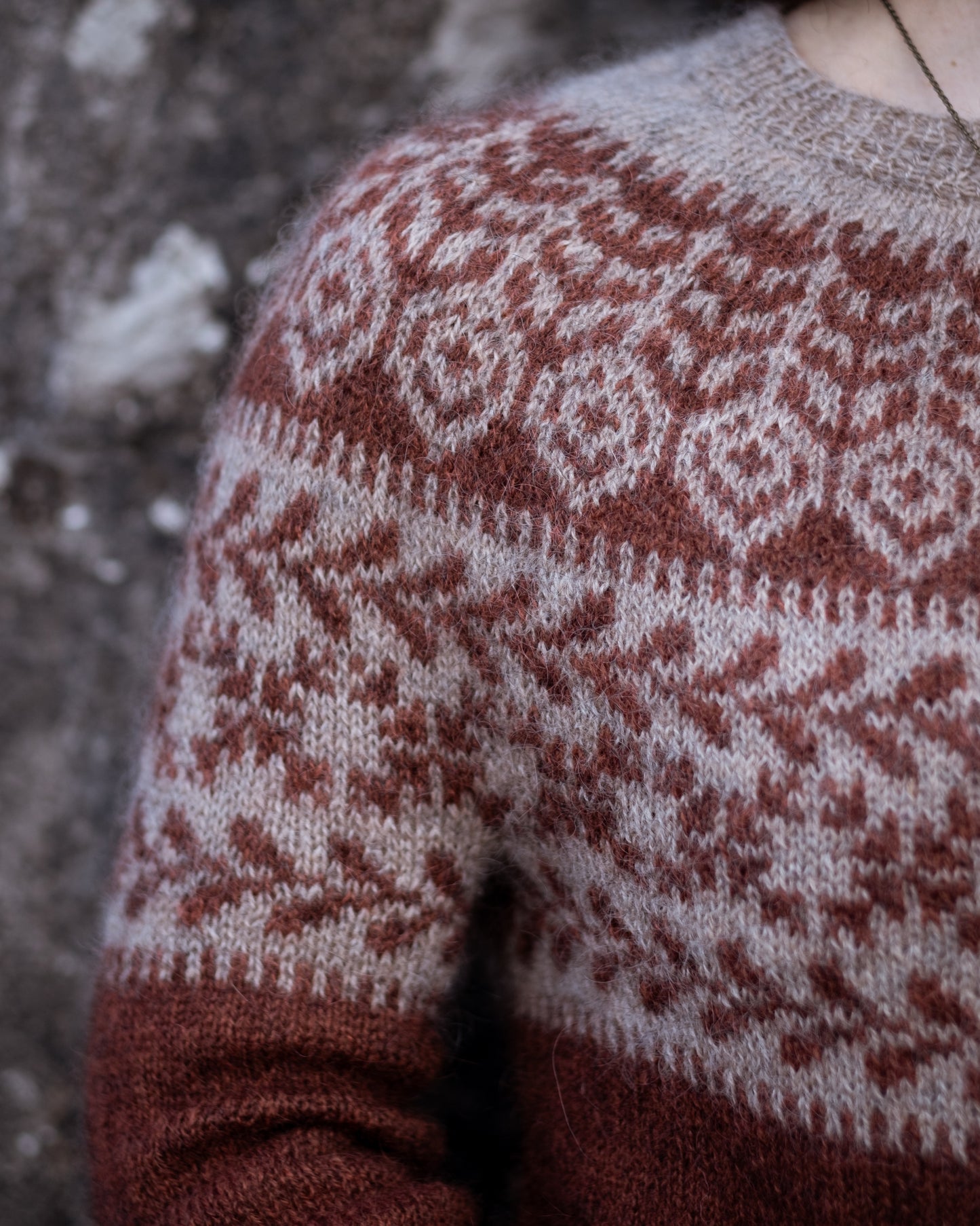 HAWTHORN SWEATER
