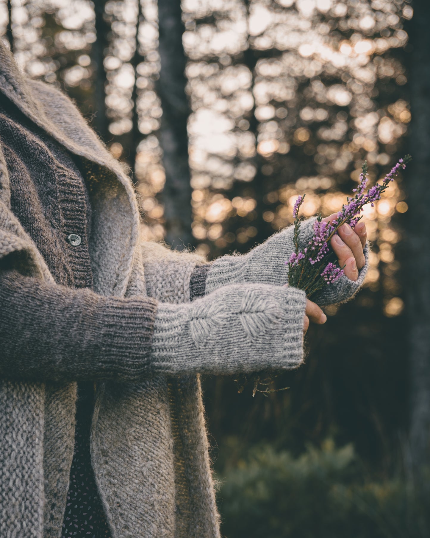 WOODLAND PATH MITTENS